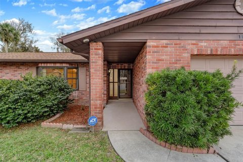 House in Daytona Beach, Florida 3 bedrooms, 147.53 sq.m. № 2429424 - photo 4