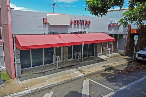 Commercial property in Miami, Florida № 2146860 - photo 2