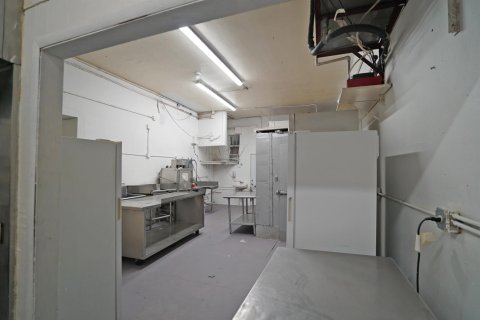 Commercial property in Miami, Florida № 2146860 - photo 22