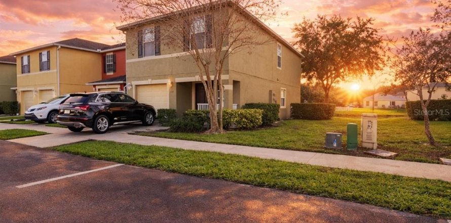 Condominio en Orlando, Florida, 3 dormitorios  № 2111830