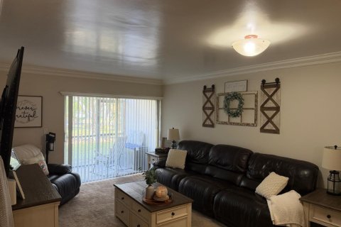 Condo in Plantation, Florida, 1 bedroom № 2245522 - photo 3