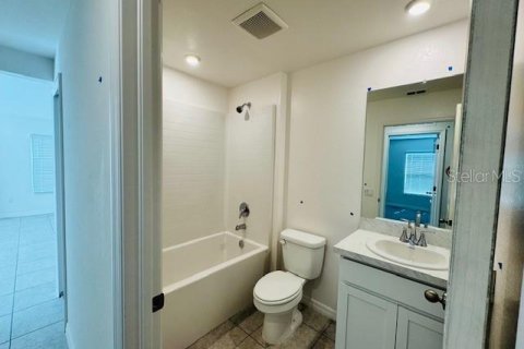 House in Port Charlotte, Florida 3 bedrooms, 143.63 sq.m. № 1313967 - photo 7