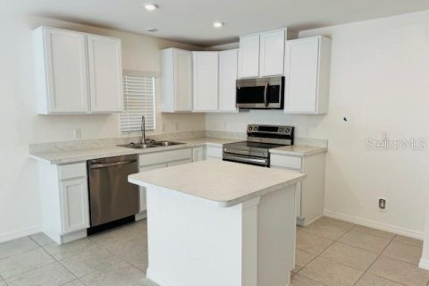 House in Port Charlotte, Florida 3 bedrooms, 143.63 sq.m. № 1313967 - photo 3