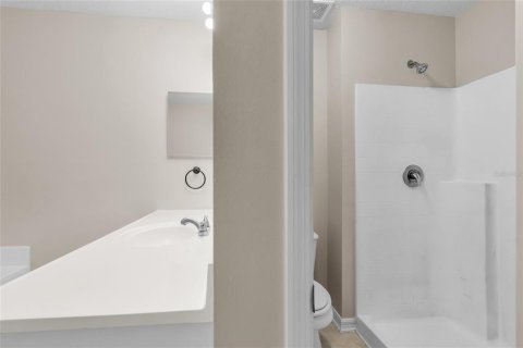 Купить виллу или дом в Уинтер-Гарден, Флорида 9 комнат, 261.43м2, № 1545525 - фото 27