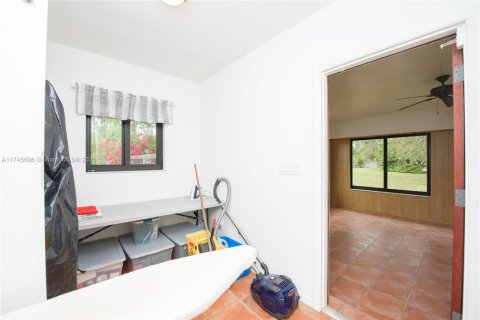 House in Homestead, Florida 4 bedrooms, 268.49 sq.m. № 1496117 - photo 26