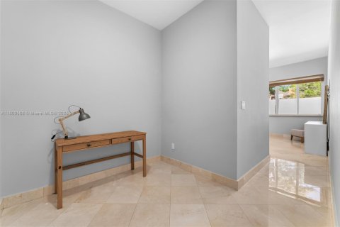 Casa en venta en Pinecrest, Florida, 6 dormitorios, 520.53 m2 № 1683610 - foto 15