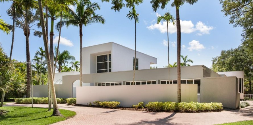 Casa en Pinecrest, Florida 6 dormitorios, 520.53 m2 № 1683610