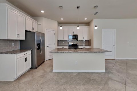 Villa ou maison à louer à Orlando, Floride: 3 chambres, 159.05 m2 № 1885745 - photo 4