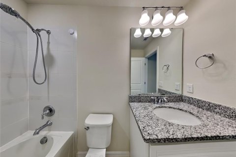 Villa ou maison à louer à Orlando, Floride: 3 chambres, 159.05 m2 № 1885745 - photo 14