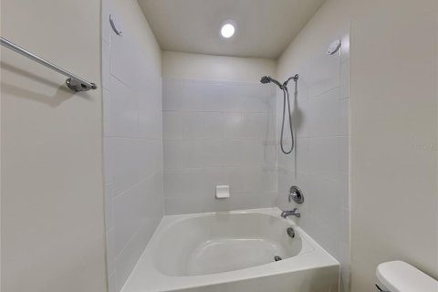 Villa ou maison à louer à Orlando, Floride: 3 chambres, 159.05 m2 № 1885745 - photo 13