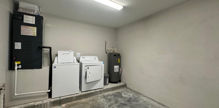 Adosado en Fort Lauderdale, Florida 3 dormitorios, 131.55 m2 № 1230248