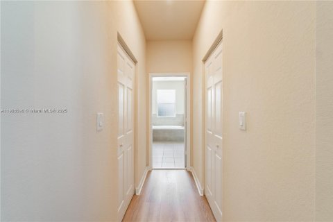 Купить виллу или дом в Майами, Флорида 5 спален, 281.59м2, № 1962983 - фото 18