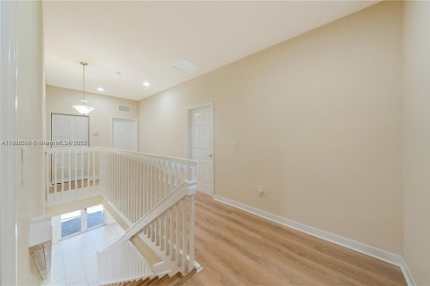 Купить виллу или дом в Майами, Флорида 5 спален, 281.59м2, № 1962983 - фото 16