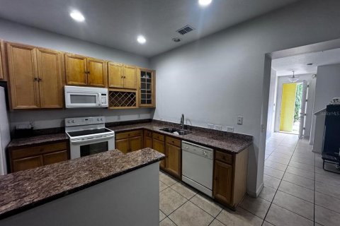 Adosado en alquiler en Kissimmee, Florida, 3 dormitorios, 148.18 m2 № 1910506 - foto 5
