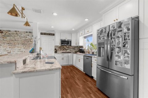 Casa en venta en Saint Petersburg, Florida, 3 dormitorios, 156.45 m2 № 1876798 - foto 10