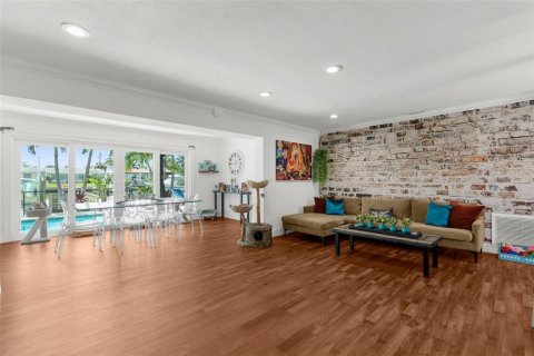 Casa en venta en Saint Petersburg, Florida, 3 dormitorios, 156.45 m2 № 1876798 - foto 3