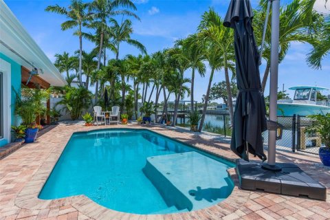 Casa en venta en Saint Petersburg, Florida, 3 dormitorios, 156.45 m2 № 1876798 - foto 23
