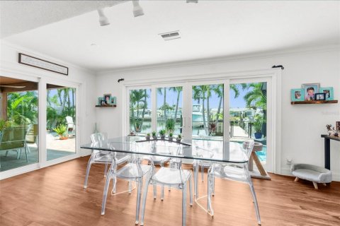 Casa en venta en Saint Petersburg, Florida, 3 dormitorios, 156.45 m2 № 1876798 - foto 6