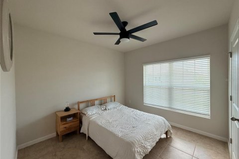 Villa ou maison à vendre à Haines City, Floride: 4 chambres, 160.63 m2 № 2322682 - photo 4