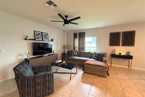 Villa ou maison à vendre à Haines City, Floride: 4 chambres, 160.63 m2 № 2322682 - photo 11