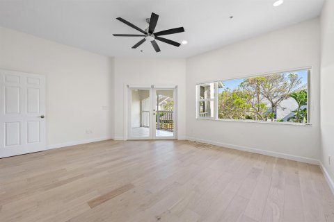 Townhouse in Jupiter, Florida 4 bedrooms, 212.75 sq.m. № 2248377 - photo 27