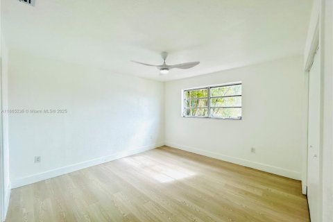 Copropriété à louer à Hialeah, Floride: 2 chambres, 94.3 m2 № 1893449 - photo 20