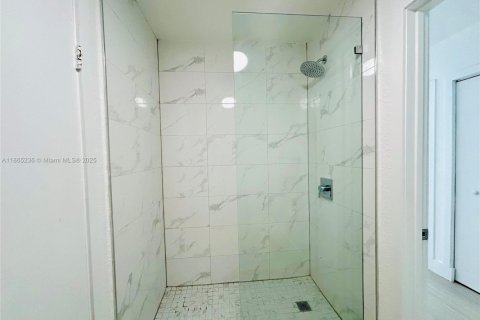 Copropriété à louer à Hialeah, Floride: 2 chambres, 94.3 m2 № 1893449 - photo 17