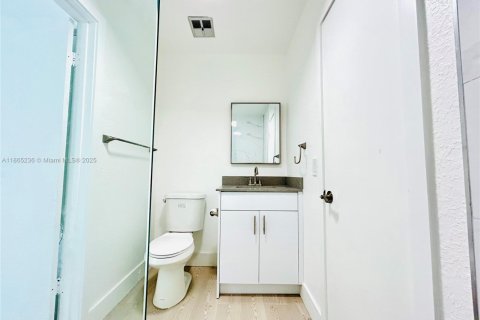 Copropriété à louer à Hialeah, Floride: 2 chambres, 94.3 m2 № 1893449 - photo 16