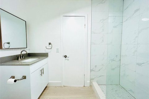 Copropriété à louer à Hialeah, Floride: 2 chambres, 94.3 m2 № 1893449 - photo 15