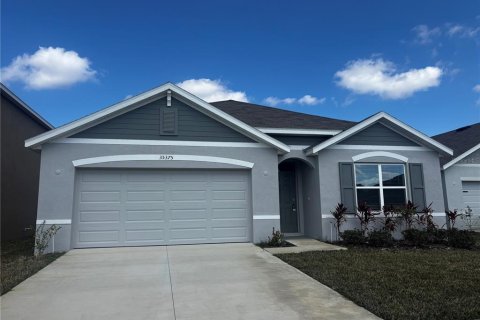 House in Dade City, Florida 4 bedrooms, 174.47 sq.m. № 1915946 - photo 1