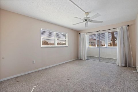 Condominio en venta en Treasure Island, Florida, 2 dormitorios, 111.48 m2 № 1901949 - foto 16