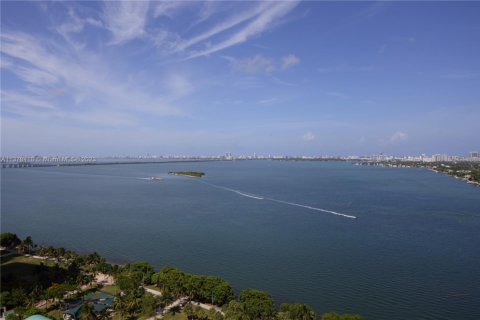 Copropriété à louer à Miami, Floride: 2 chambres, 97.36 m2 № 2077209 - photo 4