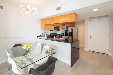 Copropriété à louer à Miami, Floride: 2 chambres, 97.36 m2 № 2077209 - photo 6