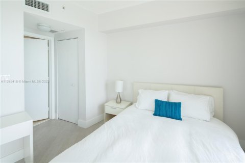Copropriété à louer à Miami, Floride: 2 chambres, 97.36 m2 № 2077209 - photo 17