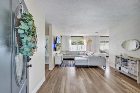 Villa ou maison à vendre à Coral Springs, Floride: 3 chambres, 140.1 m2 № 2073439 - photo 6