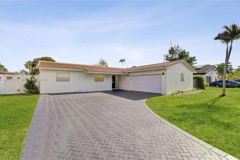 Villa ou maison à Coral Springs, Floride 3 chambres, 140.1 m2 № 2073439