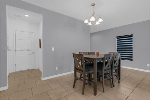 House in Davenport, Florida 4 bedrooms № 1875708 - photo 7