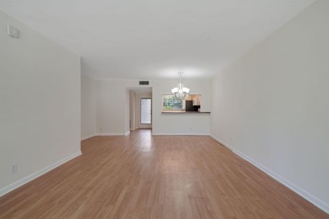 Copropriété à vendre à Davie, Floride: 3 chambres, 104.42 m2 № 2409274 - photo 4