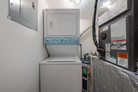 Copropriété à vendre à Davie, Floride: 3 chambres, 104.42 m2 № 2409274 - photo 30