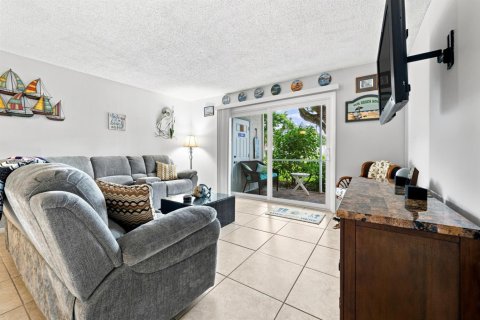Condo in Jupiter, Florida, 2 bedrooms № 2401228 - photo 12