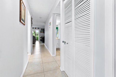 Condo in Jupiter, Florida, 2 bedrooms № 2401228 - photo 5