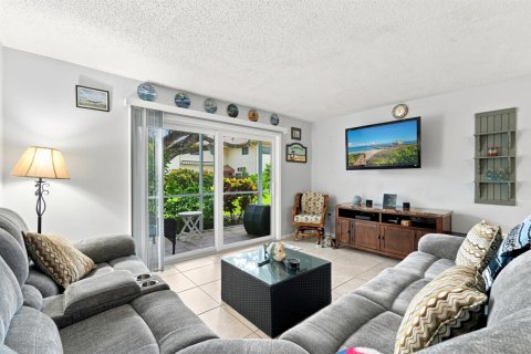 Condo in Jupiter, Florida, 2 bedrooms № 2401228 - photo 10