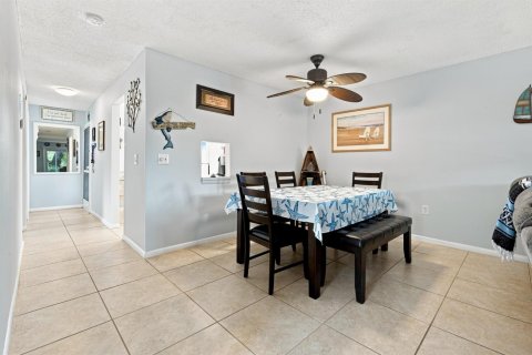 Condo in Jupiter, Florida, 2 bedrooms № 2401228 - photo 8