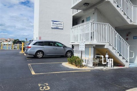 Copropriété à vendre à Clearwater, Floride: 1 chambre, 37.63 m2 № 2099599 - photo 2