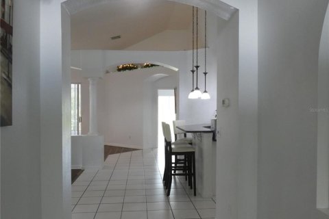 Villa ou maison à vendre à Oviedo, Floride: 4 chambres, 186.27 m2 № 2355917 - photo 13