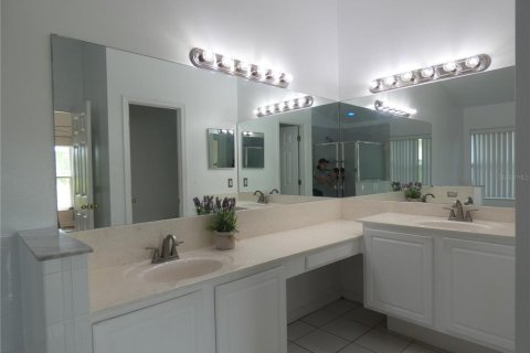 Villa ou maison à vendre à Oviedo, Floride: 4 chambres, 186.27 m2 № 2355917 - photo 22