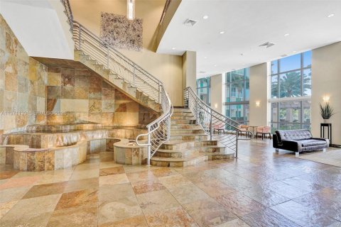 Copropriété à vendre à Hallandale Beach, Floride: 3 chambres, 162.67 m2 № 2033743 - photo 15