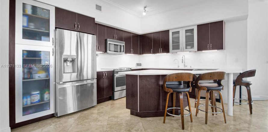 Condo à Hallandale Beach, Floride, 3 chambres  № 2033743