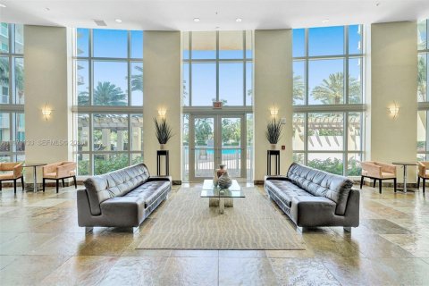 Copropriété à vendre à Hallandale Beach, Floride: 3 chambres, 162.67 m2 № 2033743 - photo 14