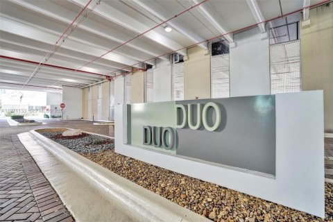 Copropriété à vendre à Hallandale Beach, Floride: 3 chambres, 162.67 m2 № 2033743 - photo 16